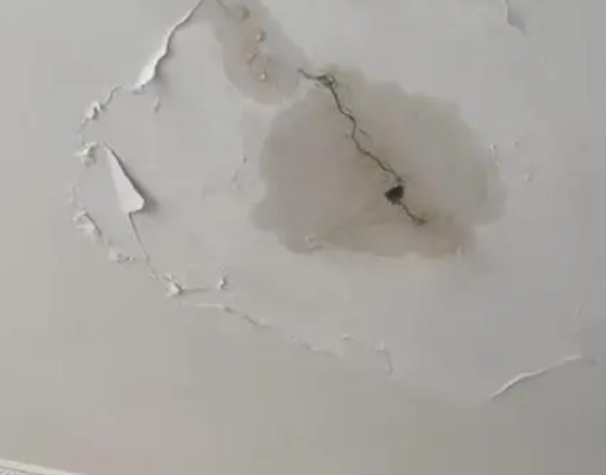 明溪阳台漏水维修公司分享下屋面防水工程质量问题原因分析